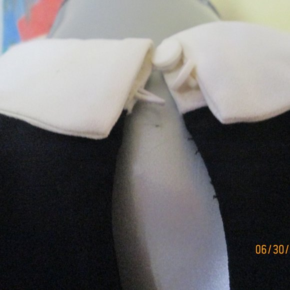 CeCe NWT Black Blouse Peter Pan Collar Ruffles M - Picture 6 of 7